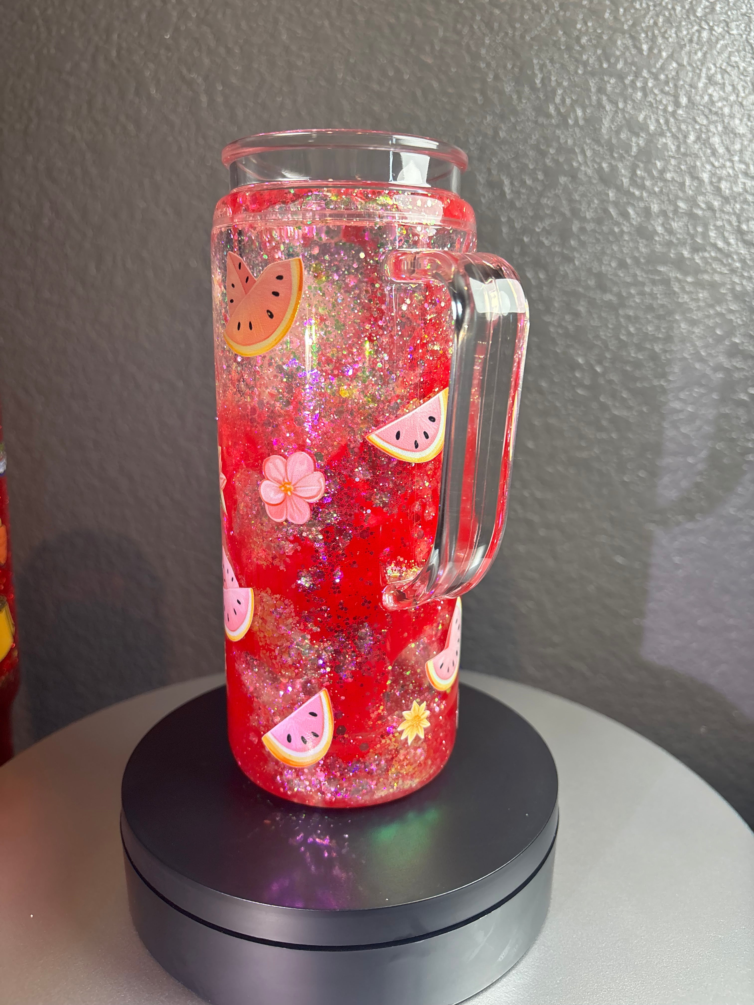 Hello Kitty Summer Snow Globe 20 oz